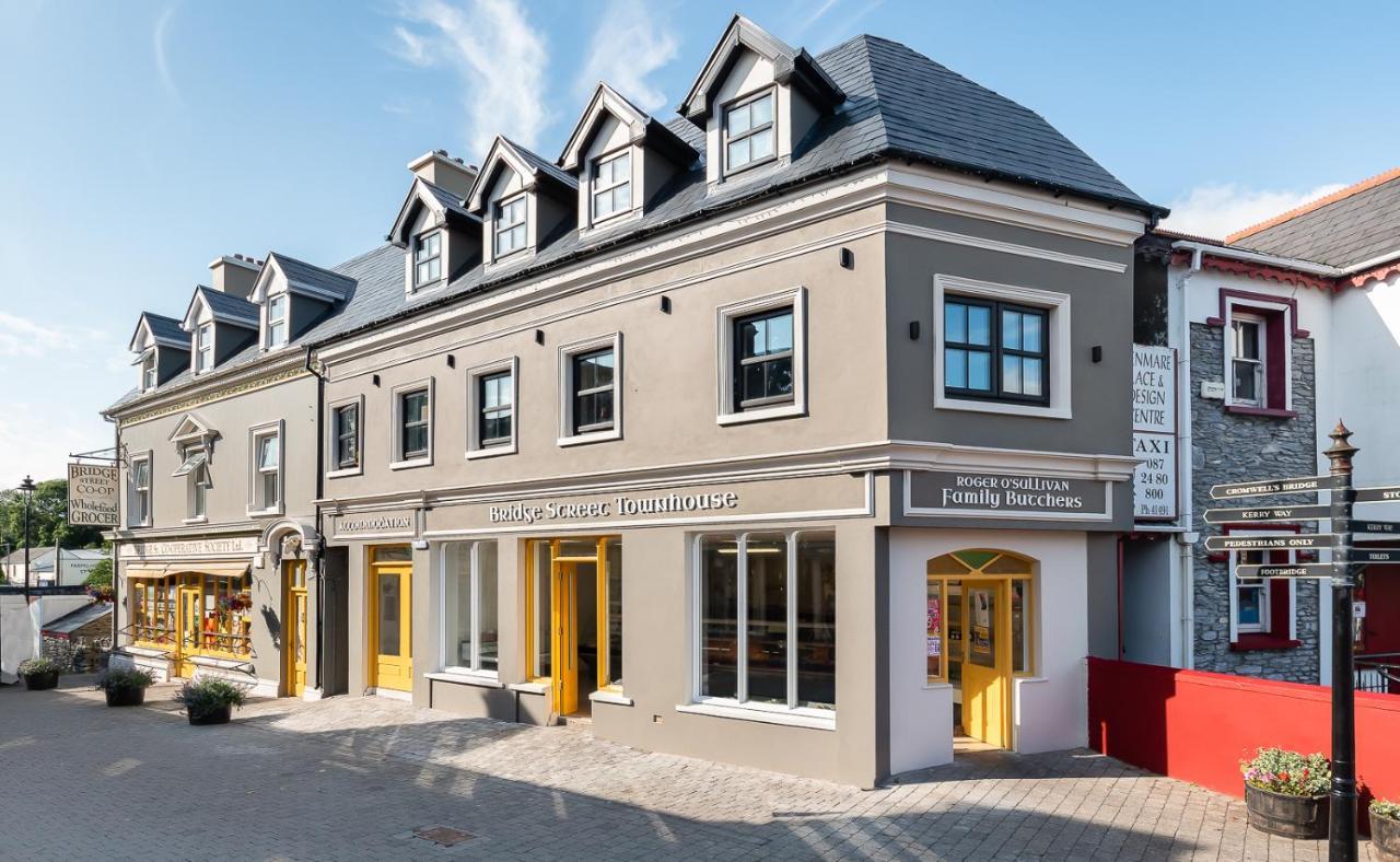 לינה וארוחת בוקר קנמארה Bridge Street Townhouse מראה חיצוני תמונה